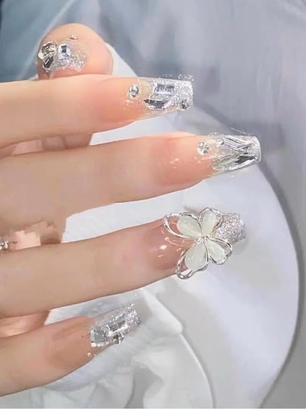 Do-It-Yourself Nude Pink Crystal Accent Press-On Nails